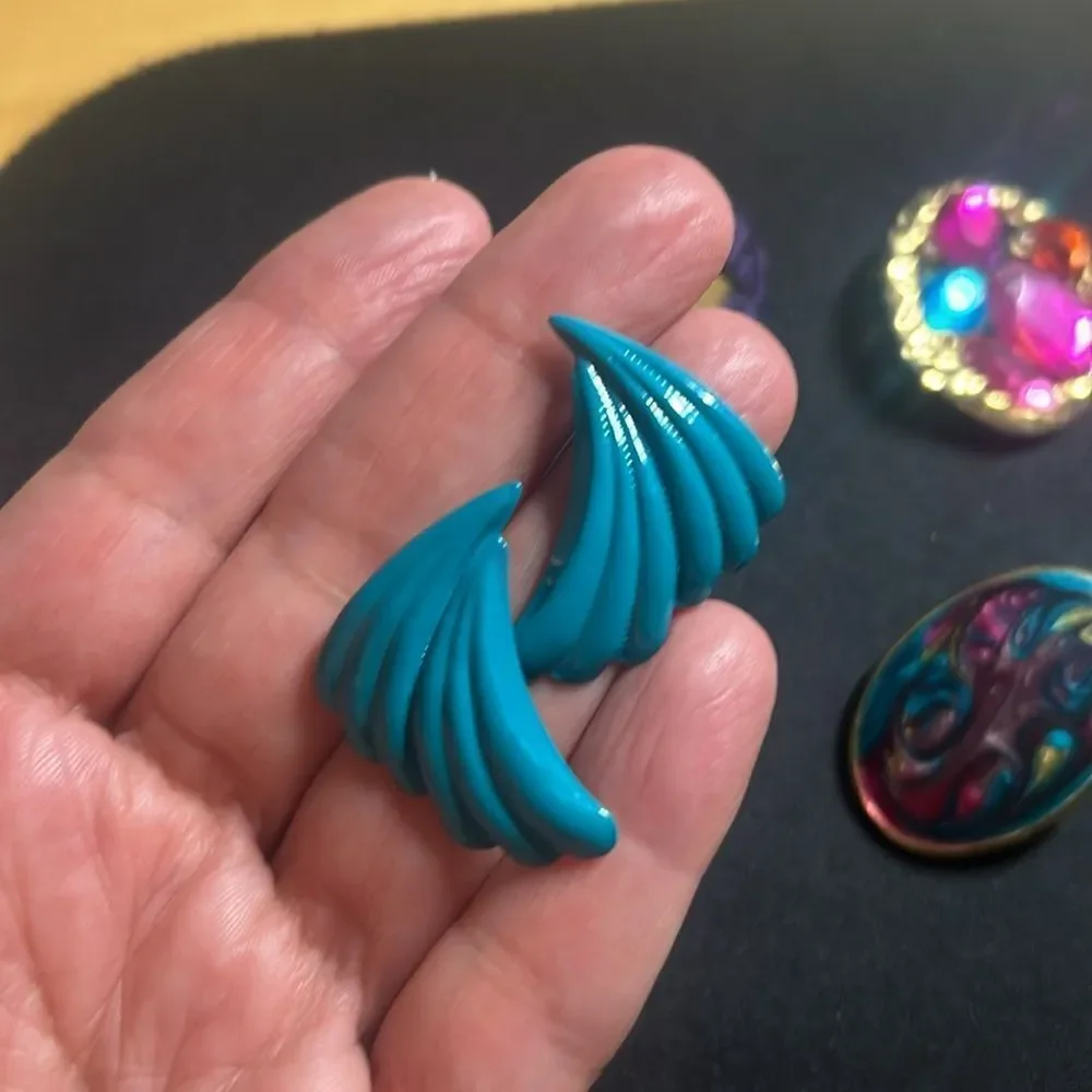 Lot of vintage 80’s statement earrings